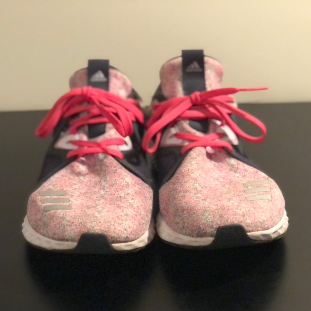 Adidas Edge Lux 2 Orchid Tint/Silver Metalic Solid Grey Size 9.5, (Used)